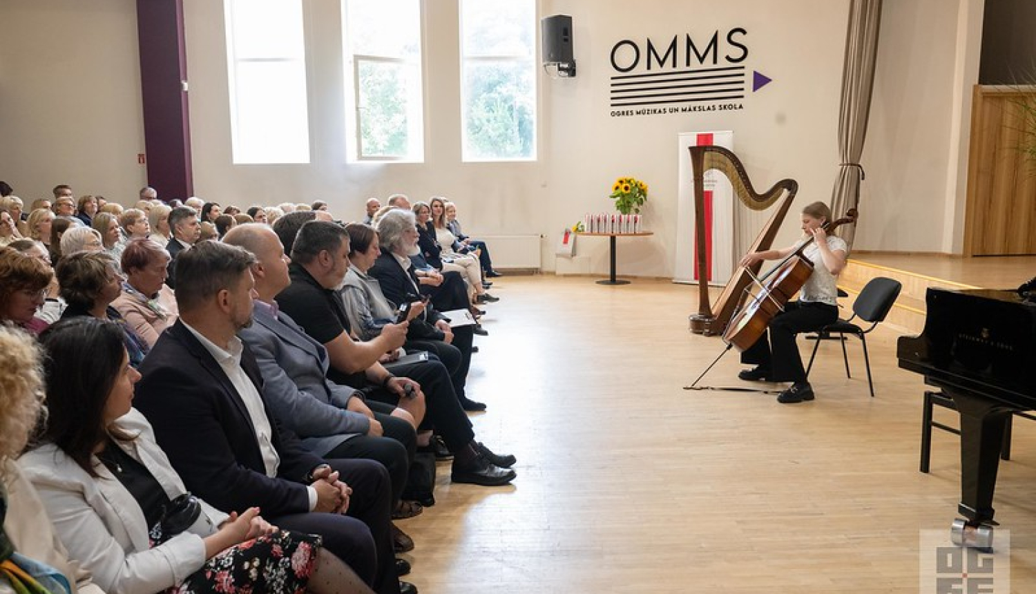 Ogrē pulcējās Latvijas profesionālās ievirzes un vidējās profesionālās kultūrizglītības skolu vadītāji, lai kopīgi iesāktu jauno mācību gadu