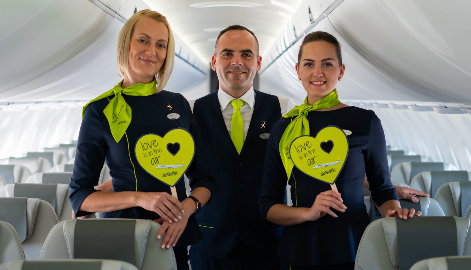 airBaltic Ogrē aicina uz atlases dienu potenciālajiem stjuartiem