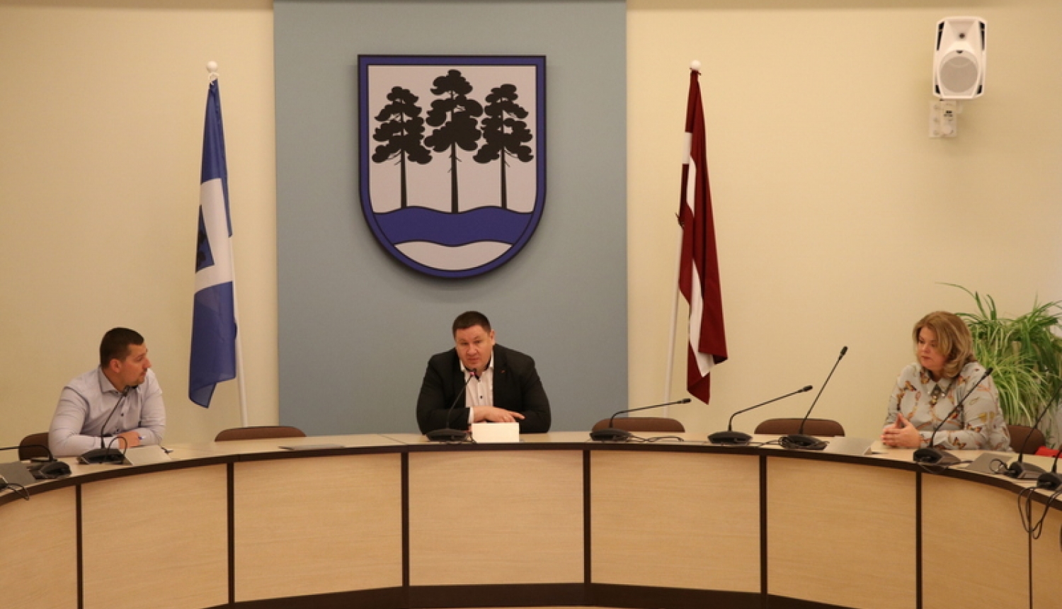 Konkretizē jaunā novada administratīvās struktūras izstrādes plānus