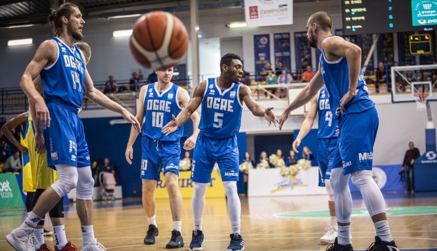 Basketbola kluba “Ogre” komanda sakauj ventspilniekus