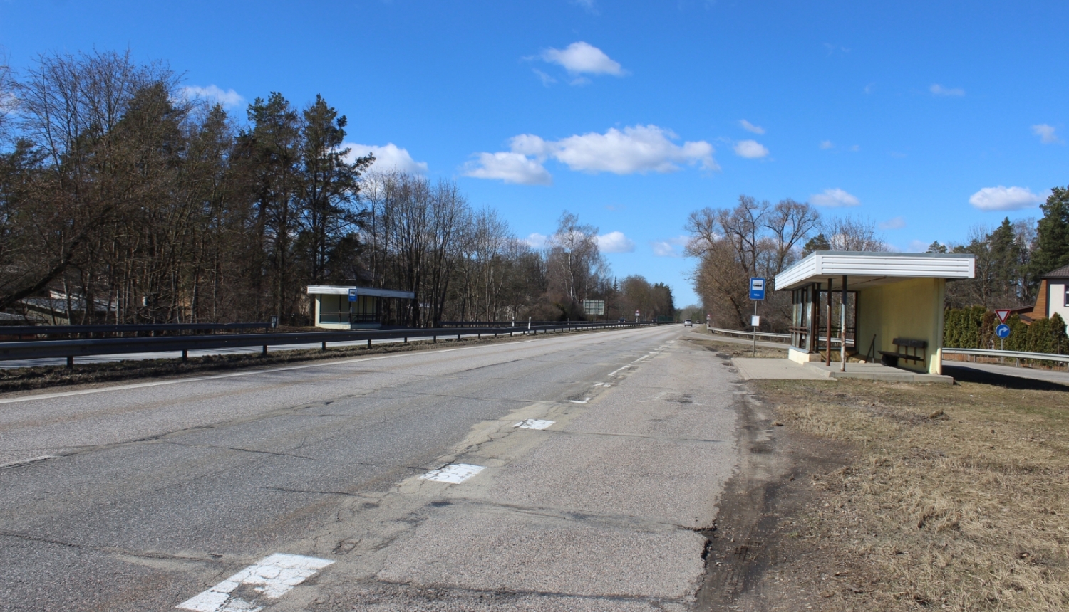 Autoceļš A6, Ikšķile, pieturvietas