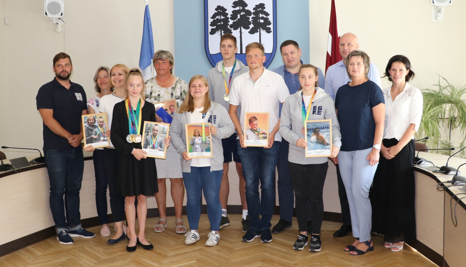 Pašvaldības vadība godina Ogres novada labākos sportistus