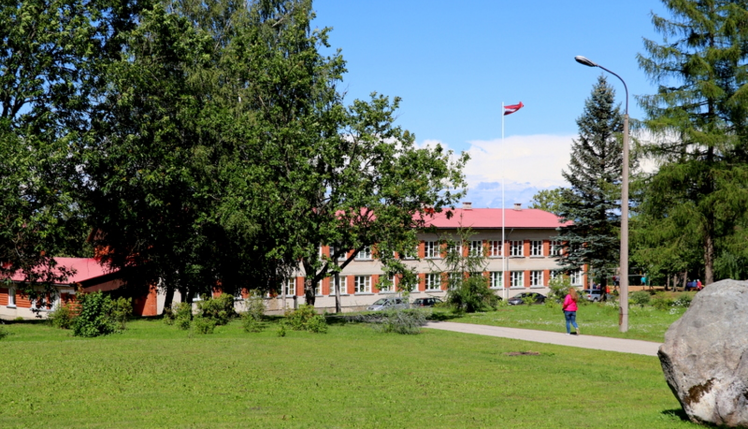 Ķeipenes pamatskola aicina darbā latviešu valodas skolotāju