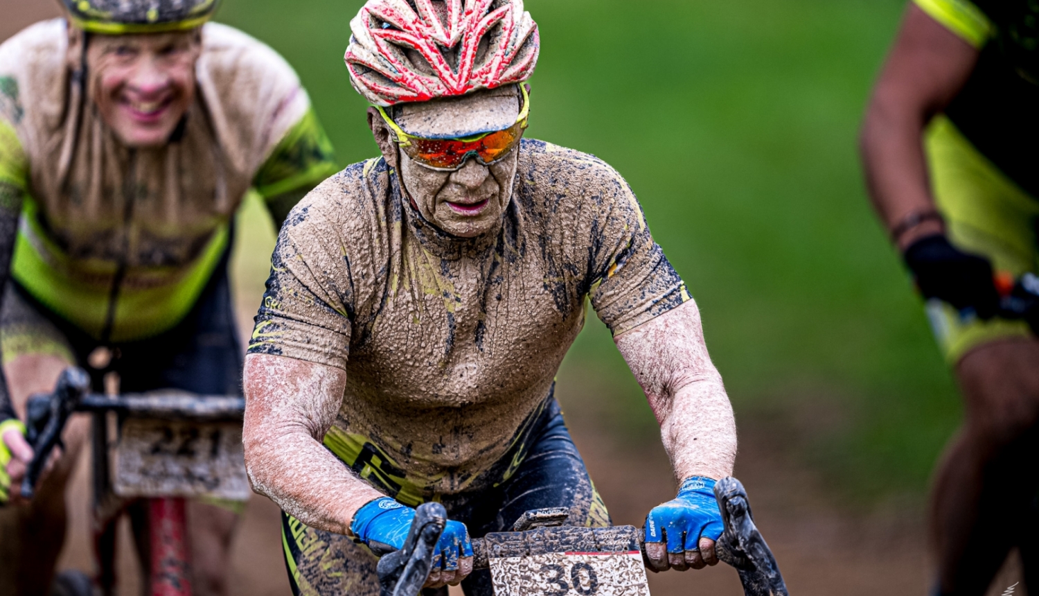 Ogres Zilajos kalnos aizvadīts Latvijas valsts mežu MTB un Gravel maratona sezonas finālposms