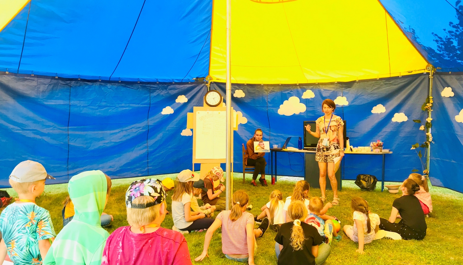 Bērnu vasaras Bībeles skolas nometnes nodarbība