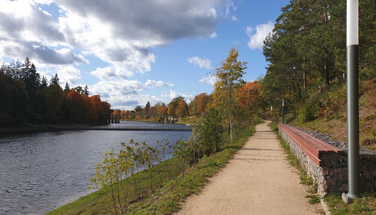 Ogres upes promenāde