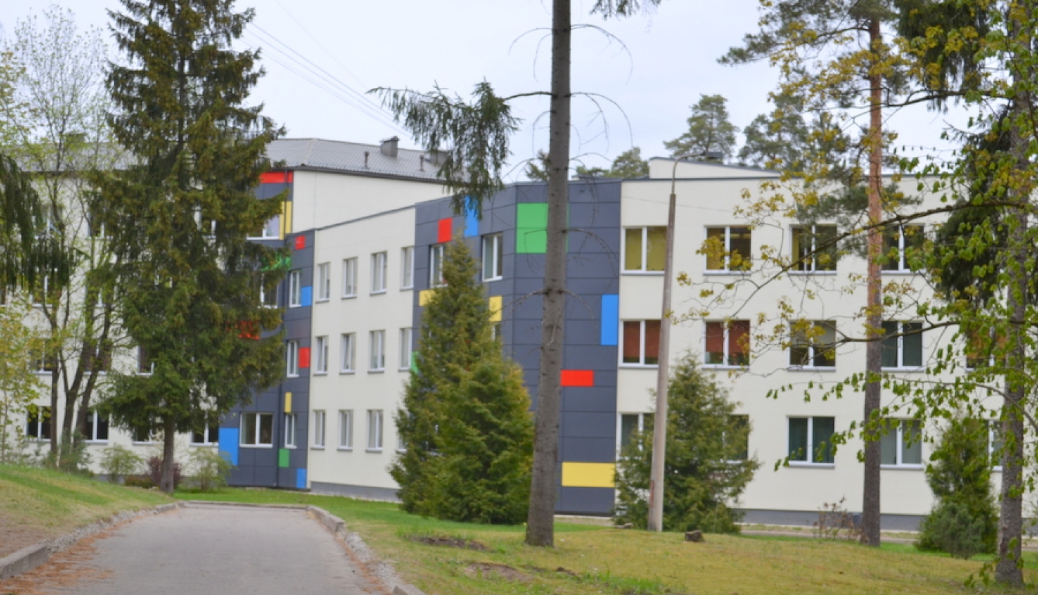 Aicina darbā Ogres Valsts ģimnāzijas direktoru