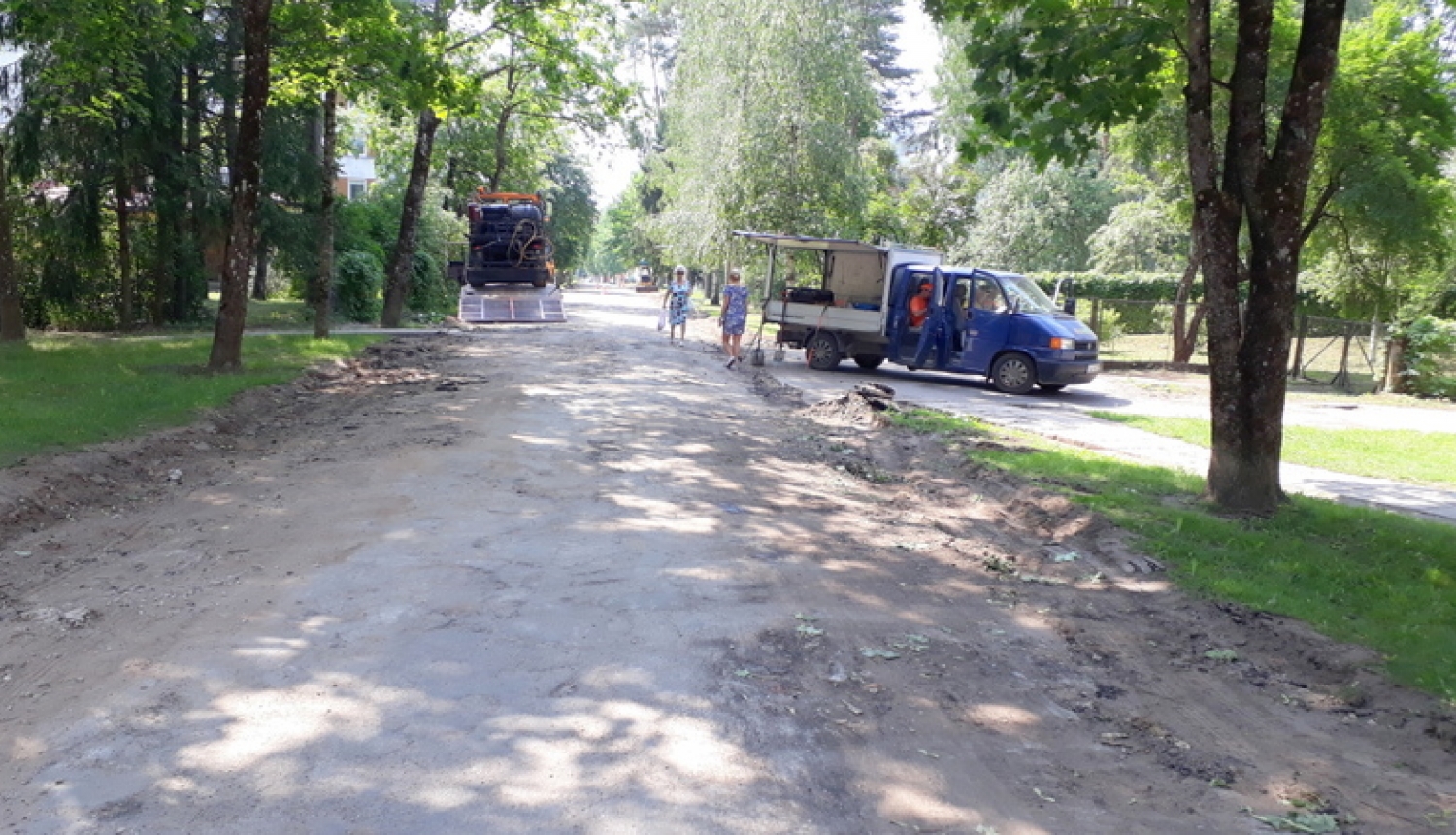 Parka ielā tiek veikti ielas seguma remontdarbi