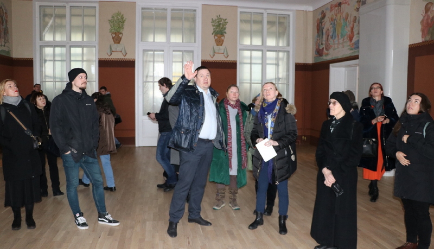 Latvijas Mākslas akadēmijas pārstāvji viesojas bijušajā sanatorijā “Ogre”