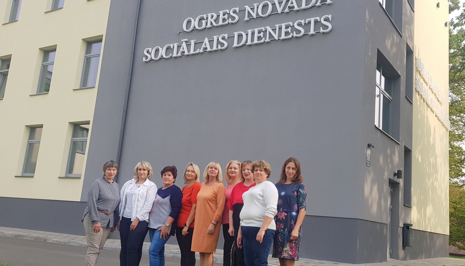 Ogrēnieši dalās ar pieredzi sociālo pakalpojumu jomā